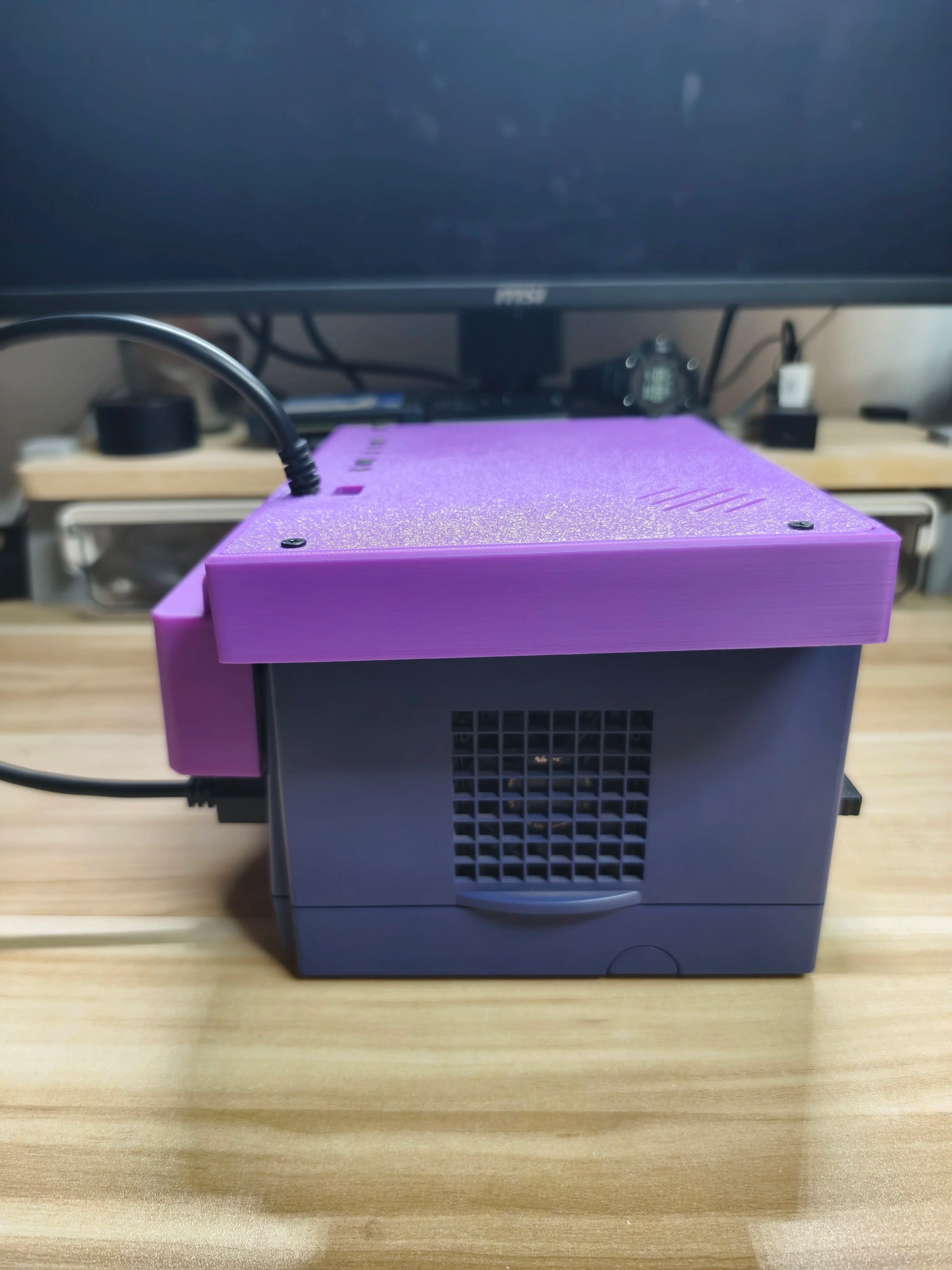 8-Zoll Gamecube 3D-Druck Retro Arcade Spielkonsole Tragbares Display Mini-Monitor mit Stereo für Gamecube NGC NTSC
