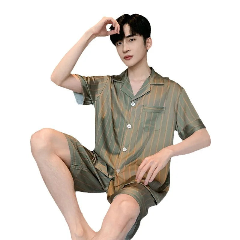 Neue Herren Sommer dünne Eisseide Kurzarm Shorts Pyjama Teenager können einen Homewear-Anzug tragen