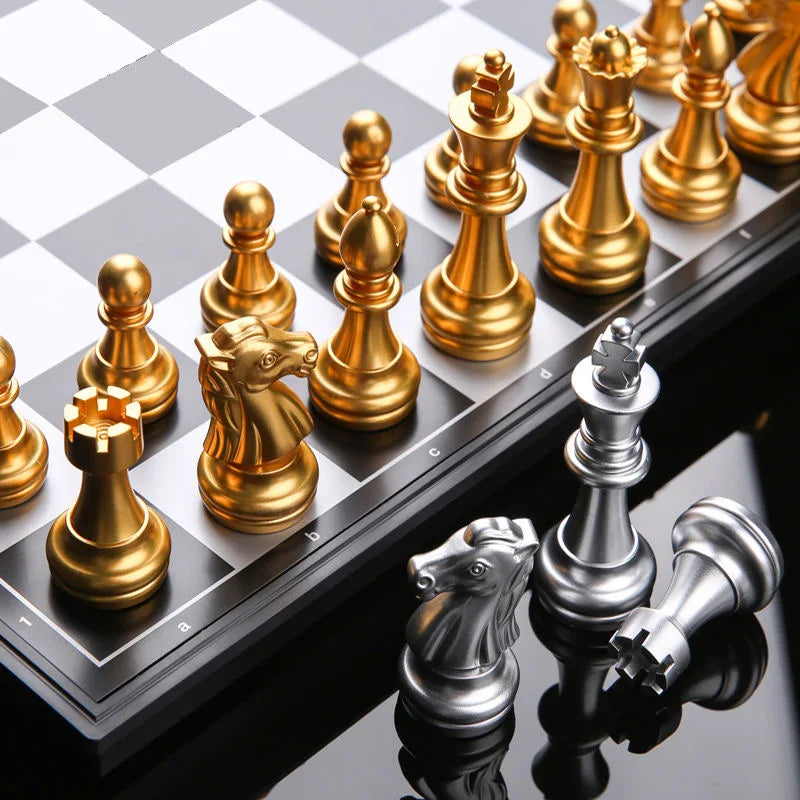 Magnetisches Internationales Schachfiguren-Set, klappbares Tischbrett, 3 verschiedene Größen, 36x31cm König 7.2cm