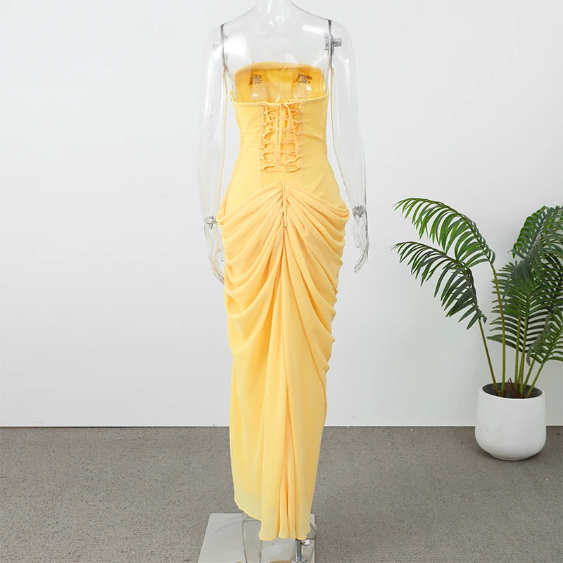 Damen einfarbiges plissiertes, sexy trägerloses Kleid, elegantes schulterfreies, rückenfreies Kleid mit hoher Taille und Schlitz 2026, neues Abendparty-Kleid