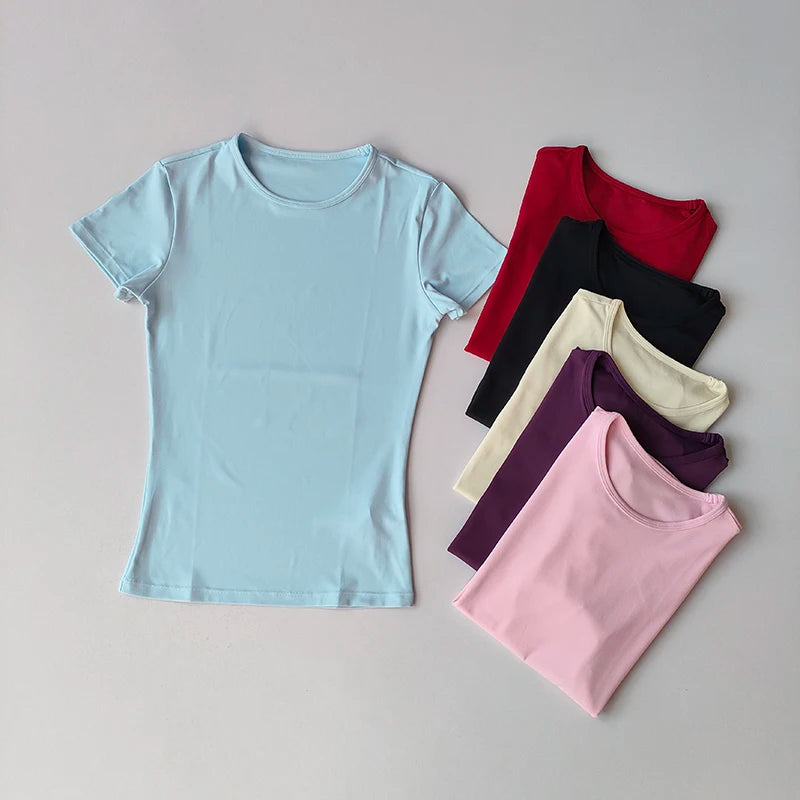 Hautenge, einfarbige Yoga-Kleidung für Damen: Schnelltrocknendes, elastisches, eng anliegendes T-Shirt, Fitness-Oberteil